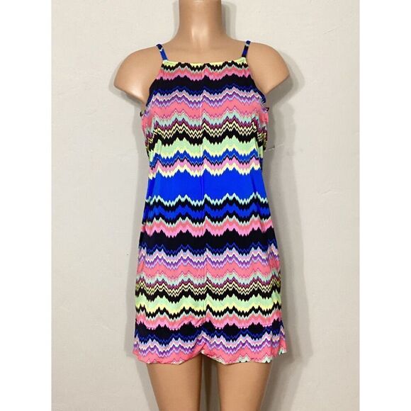 New. PILYQ chevron dress/coverup. Normally $154. M/L￼ - Picture 8 of 16